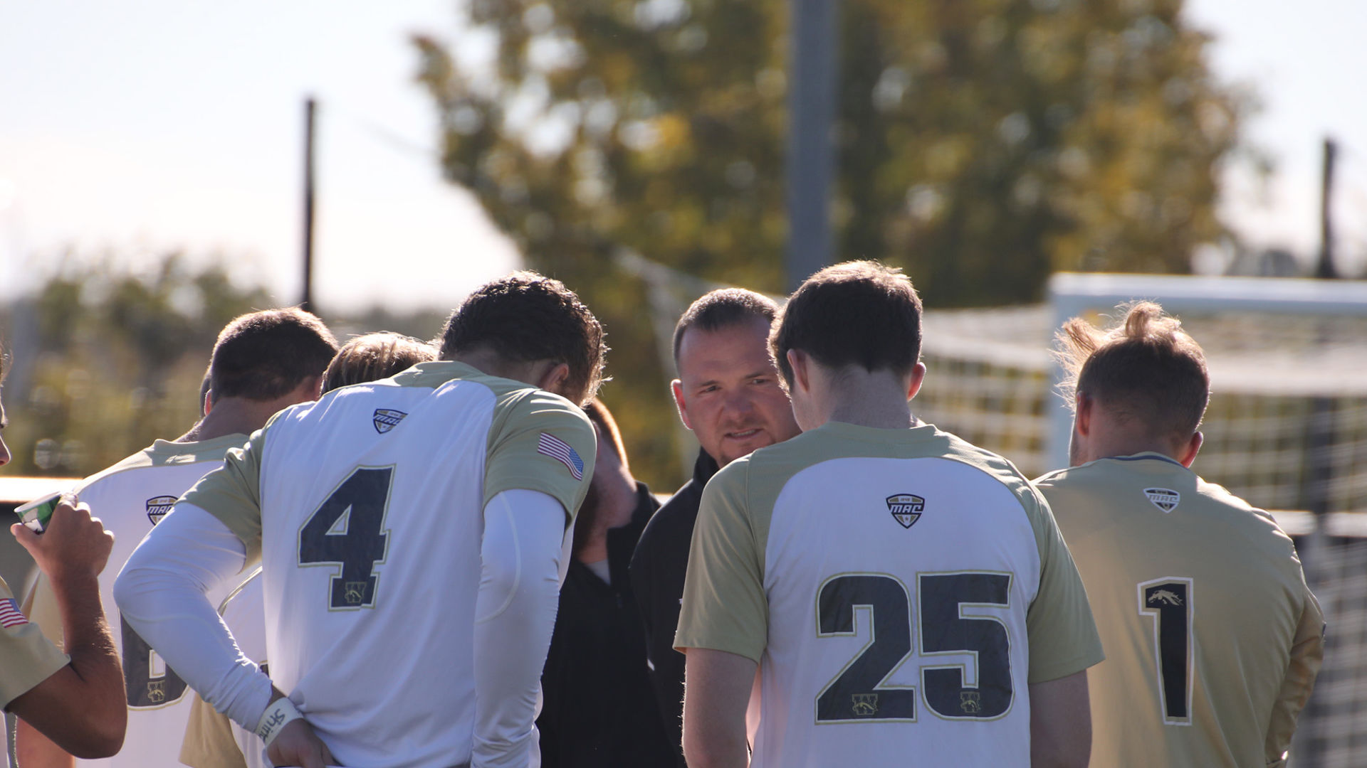 Late goal seals Broncos fate